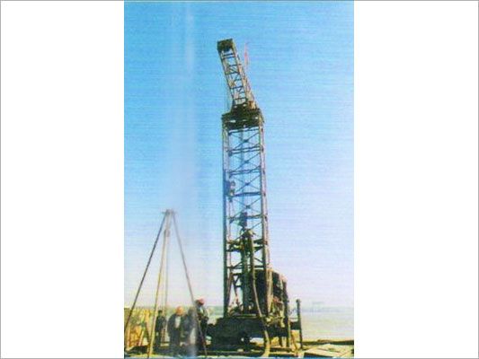 工作中的KP2000型鉆機(jī)